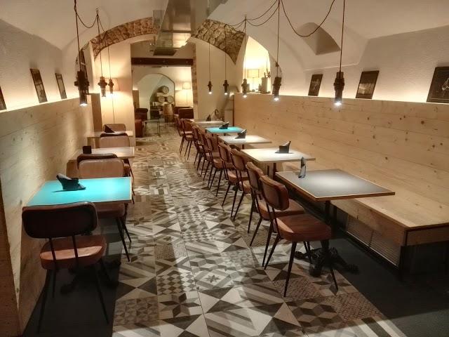 BaccaNera Enoteca & winebar